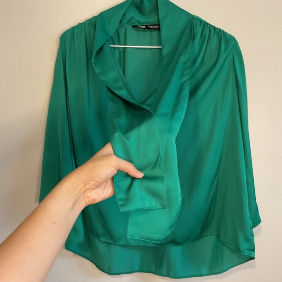Zara Office Siren Top Asymmetrical‎ Green V Neck 3/4 Sleeves Top - Fits Medium - Picture 4 of 6